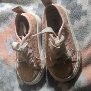 Toddler shoes